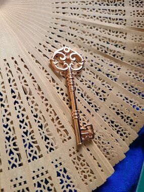 Vintage Gold Tone Ornate Key Pendant
